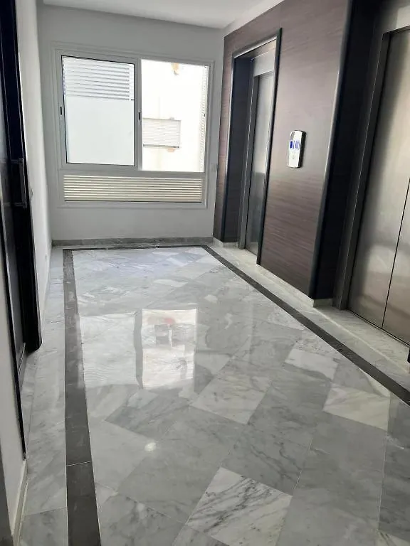 Excellente Appartement Tunisi 0*,  Tunisia